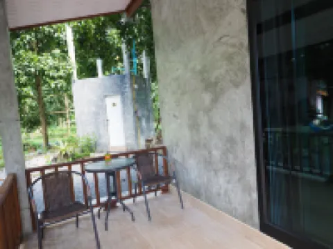 Baan Keree Thara Khiri Wong Hotels in Lan Saka