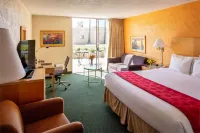 รามาดา บาย วินด์แฮม ทูซอน