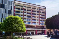 Ramada Plaza by Wyndham Leon Hotel di 