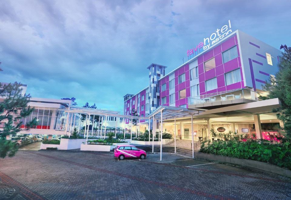 hotel overview picture