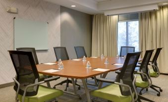 SpringHill Suites by Marriott Newark International Airport