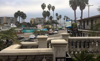 Jolly Roger Hotel