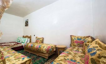 Family Room for 18 Peoples Sunny Riad Inside Medina Fes El Bali