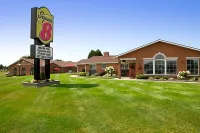 Super 8 by Wyndham Port Elgin Hotels in Port Elgin