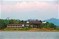 Phornpailin Riverside Resort Hotel in zona Passo delle Tre Pagode