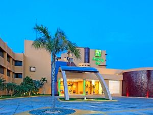 Holiday Inn Express 韋拉克魯斯州博卡拉德爾里奧