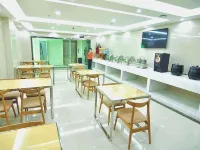 Vatica Hotel (Suining East Ring Road, East Bus Station) - Wifi