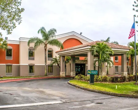 Quality Suites Fort Myers Airport I-75