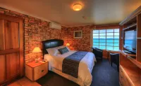 Stanley Village Waterfront Accommodation Hotels in Stanley