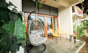 5. 폭스 & 더 페..