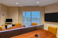 TownePlace Suites Indianapolis Airport - Airport Shuttle