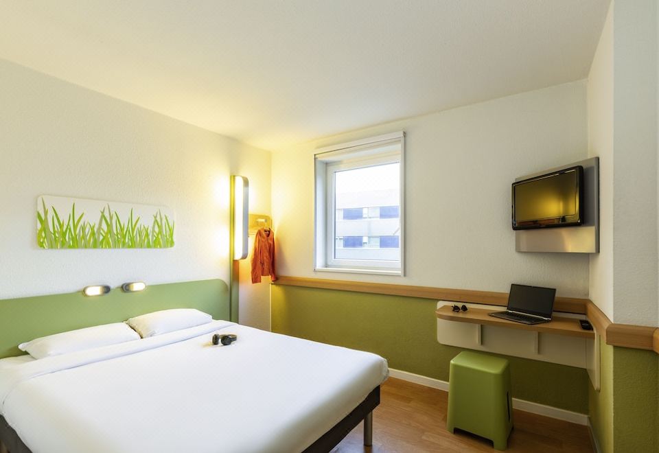 르네상스 취리히 타워 호텔