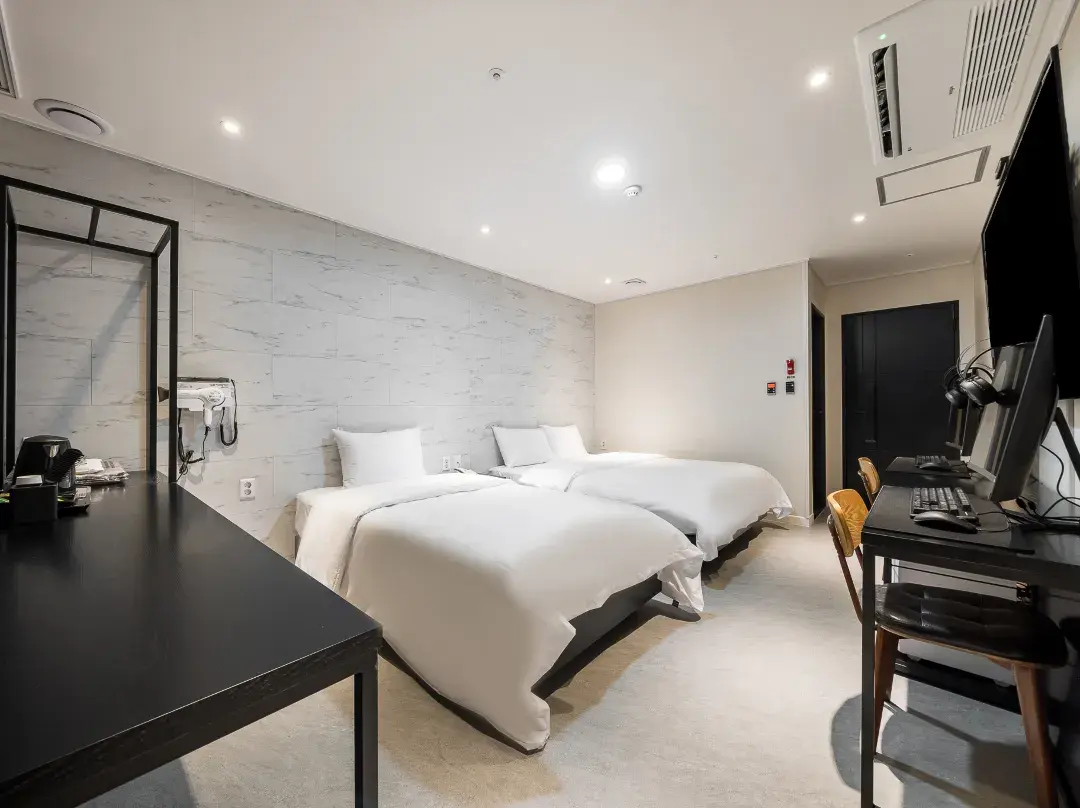 Andong Queen Hotel - Andong