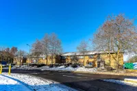Days Inn by Wyndham London Stansted Airport - parking