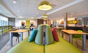 Home2 Suites by Hilton Eau Claire South