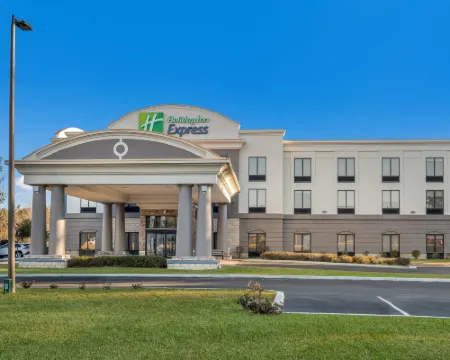 Holiday Inn Express & Suites PERRY by IHG Hoteles en Perry