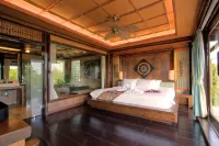 Parama Koh Chang Hotels near Ko Wai