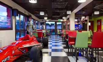 Enzo Hotels Pont-A-Mousson by Kyriad Direct