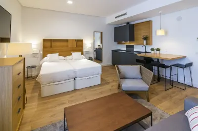 Aquitania Home Suites Hotels in Casco Antiguo