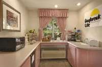 Days Inn by Wyndham Hayward Airport Hotels in Hayward