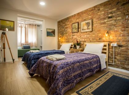 B&B Artistic Tirana