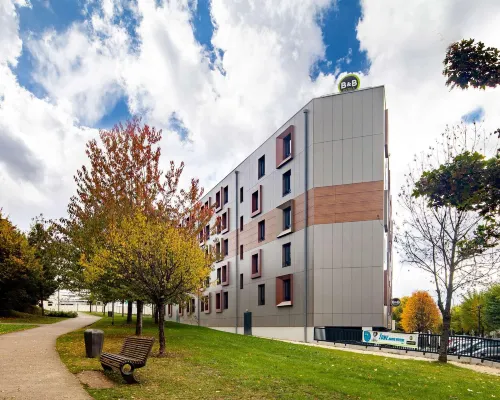 B&B Hotel Marne-La-Vallée Torcy Gare 3 étoiles โรงแรมในตรอซี