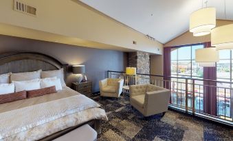 ClubHouse Hotel & Suites Fargo