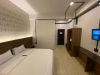 โรงแรมเรดเฮอริเทจ