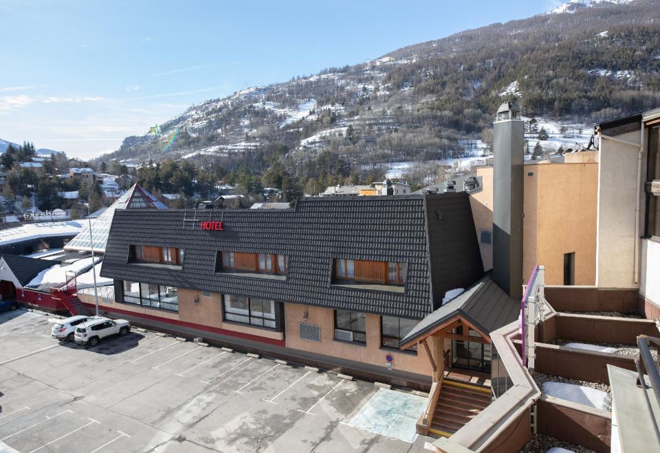 hotel overview picture