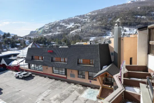 布里昂松-賽榭瓦利耶套房之家酒店