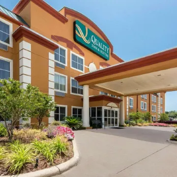 Quality Inn & Suites