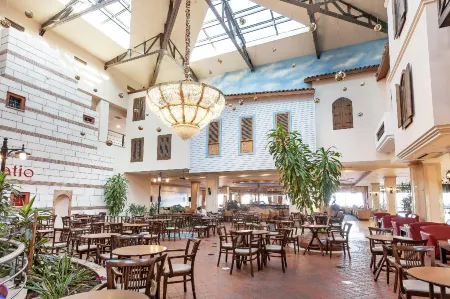 Salamis Bay Conti Hotel Resort & Spa & Casino Отели в г. Agios Georgios