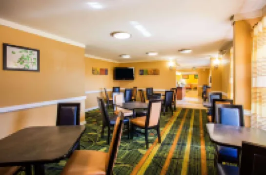 เดย์สอินน์ บายวินด์แฮม ฟลอเรนซ์ ใกล้ซีวิคเซ็นเตอร์ โรงแรมในฟลอเรนซ์