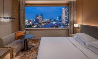 Millennium Hilton Bangkok