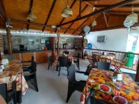 Hotel Galyrod House - parcheggio