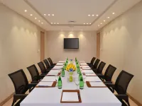 Golden Sarovar Portico - Business
