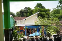 Omah Bogem Homestay Syariah Hotels in Kalasan