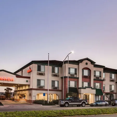 Ramada by Wyndham Marina
