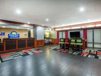 Days Inn & Suites by Wyndham Tyler Hotels in Smith County