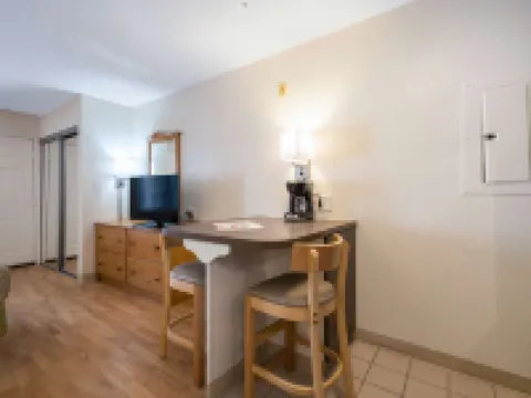 Studio 6 Extended Stay - Duluth, GA - Atlanta - Gwinnett Place Hotels in Duluth