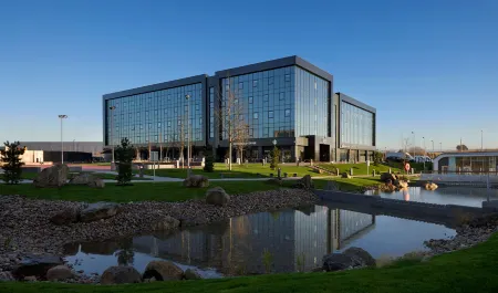 Village Hotel Aberdeen Отели в г. Peterculter