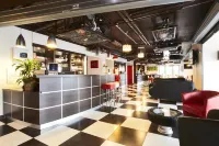 Enzo Hotels Reims Tinqueux by Kyriad Direct Hotels in Saint-Brice-Courcelles