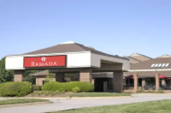 Ramada by Wyndham Raleigh Hotel di 