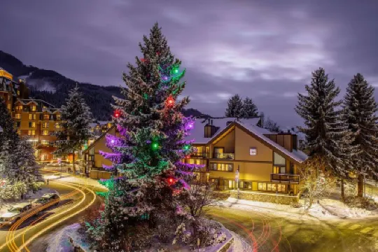 Whistler Village Inn & Suites