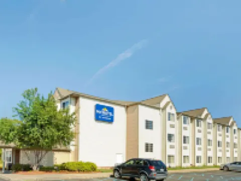 Microtel Inn & Suites by Wyndham Roseville/Detroit Area Hotels in Macomb County