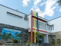 OYO 1559 Pondok Garuda Guest House Hotels near Mutiara SIS Al-Jufri International Airport