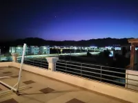 Studio with Terrace. - ห้องครัว