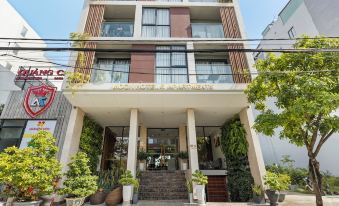 Moon Hotel and Apartment Da Nang