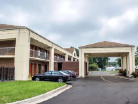 Quality Inn Henderson I-85 Hotels in Vance County