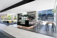 Vibe Hotel Subiaco Perth - bar